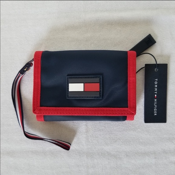 Tommy Hilfiger Other - 🆕️ Tommy Hilfiger Leah Tri-Fold Wallet